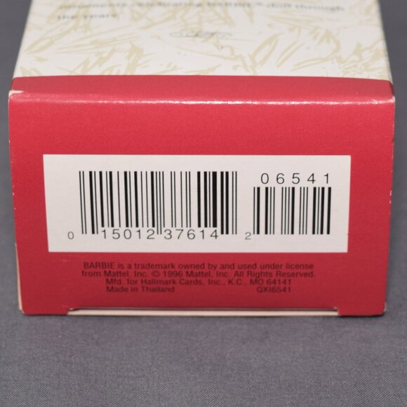 Hallmark Keepsake Christmas Ornament Enchanted Evening Barbie QXI6541 1996 - Picture 9 of 10